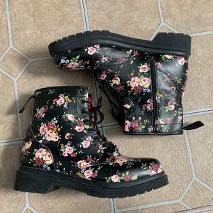 Cherokee Size 4 Floral Boots from Target
